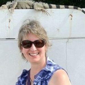 Meet your Posher, Debbie